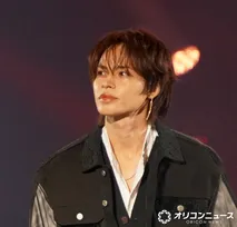 上田竜也、特徴的な髪型のキャラクターに「昔の松田聖子さんみたい」　福士蒼汰とのアクションシーンは“熊vs豹”