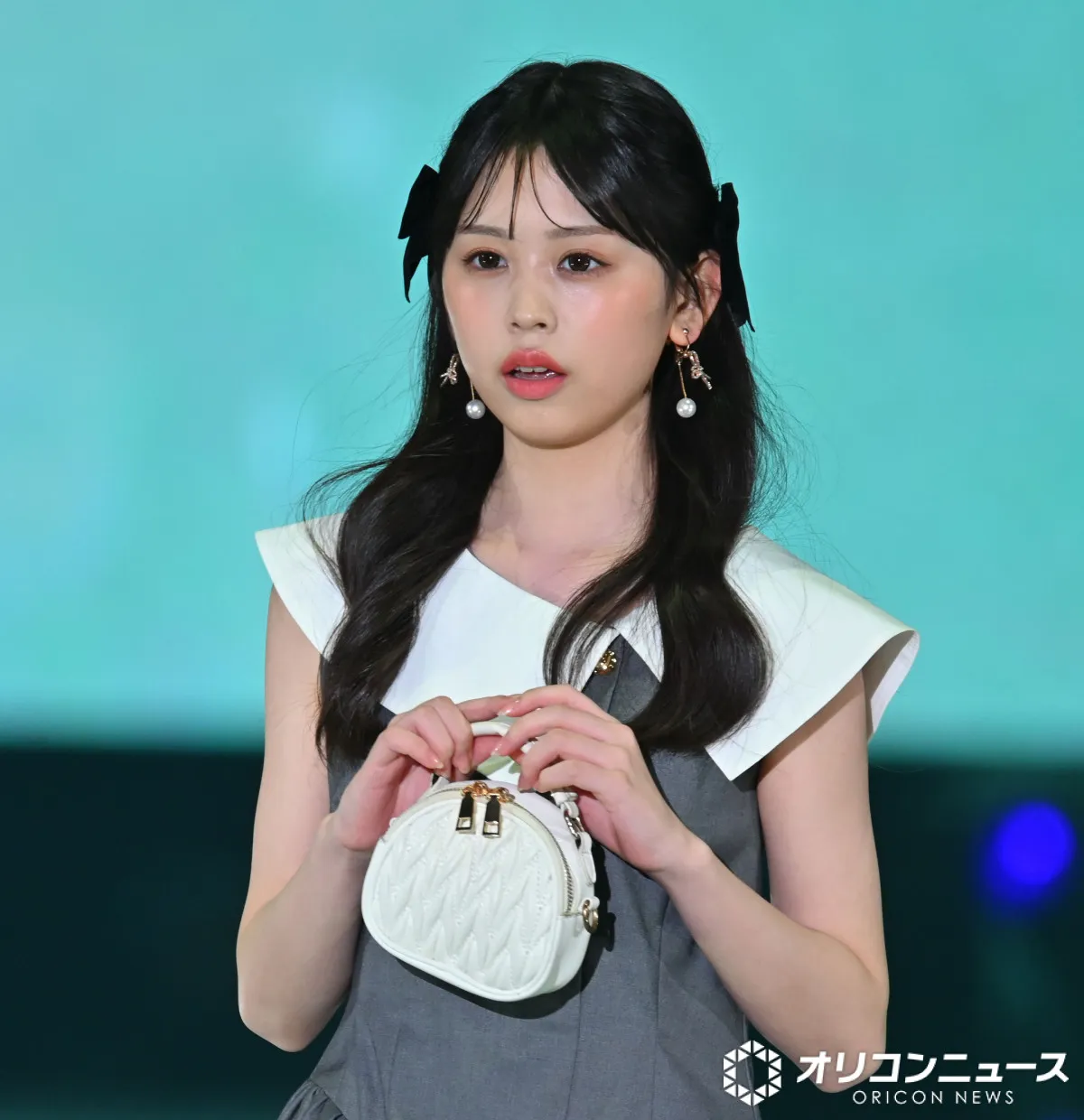 “カジサック”の娘・梶原叶渚、『ガルアワ』清楚なお嬢様ファッションでランウェイ