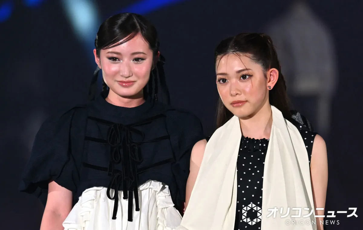 『今日好き』ゆあ＆ゆうひがドットのリンクコーデでガルアワ登場　堂々ランウェイ披露