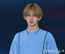 MAZZEL・NAOYA、 2度目のランウェイ　圧巻オーラに“大歓声”さらう