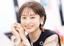 高橋愛、いとこの“K-POPアーティスト”とダンス動画公開「何となくダンスも似てる」「こんな世界線が…」「気まプリを!?」