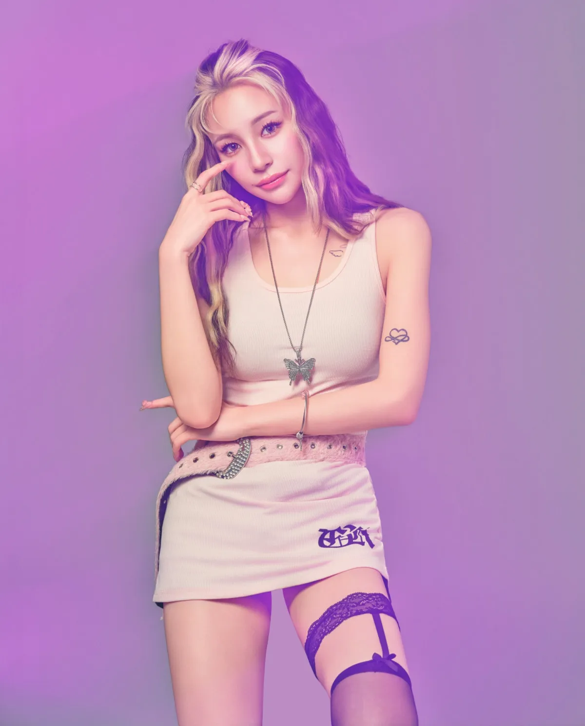 『ラヴ上等』Baby（鈴木ユリア）がユーロビート曲でエイベックスからデビュー　globe「Love again」カバーも