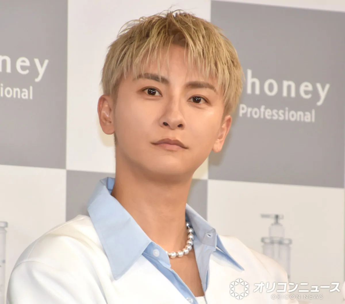 與真司郎、7年ぶりの金髪に「ソロツアーに向けてイメチェン」　約10年住んだアメリカ離れてノマド生活中