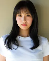 グラビア界注目の新星・溝端葵、鍛え上げたボディを1st写真集で見せる