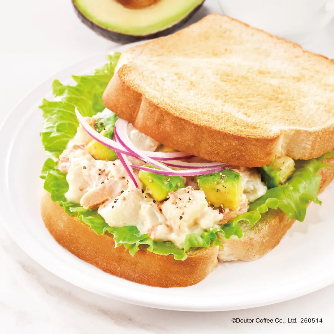 ドトール、朝限定サンド登場　アボカド×ツナポテトの新メニュー