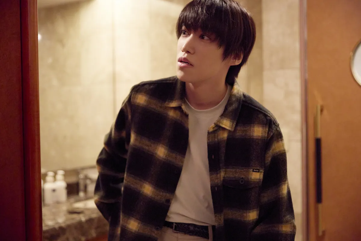 千賀健永、二階堂高嗣出演ドラマにちらっと登場　SNS反響「急なニカ千でびっくりした！！！！」「修羅場真っ最中に」『サレタ側の復讐』第5話【ネタバレあり】