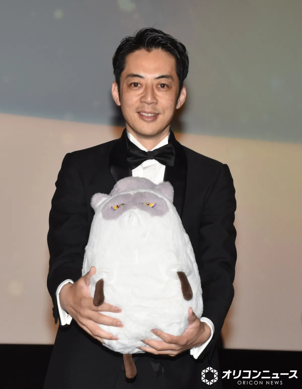 西野亮廣、舞台あいさつ60本連発の理由「まだオフラインでは偶然の出会いがある」　一緒に鑑賞会含め100劇場以上を回る