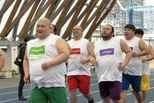 体重300ポンド（136.08キロ）以上が出場資格のスポーツバトル　画力満点のド迫力…　テレ東で放送『THEヘビー』