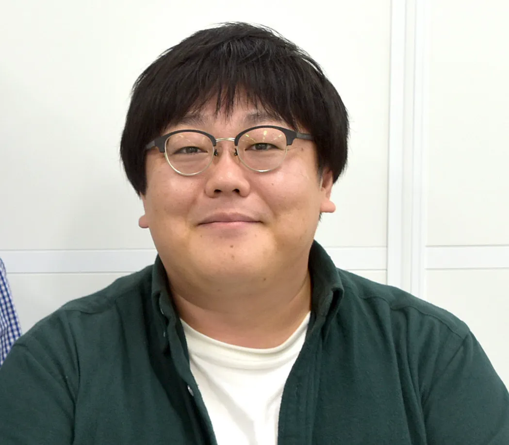 タイムマシーン3号・関太、約40年前の“実家の車”公開　日産『ローレル』の情報求む「車に詳しい方にお力貸して欲しくて…」