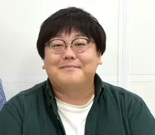 タイムマシーン3号・関太、約40年前の“実家の車”公開　日産『ローレル』の情報求む「車に詳しい方にお力貸して欲しくて…」