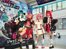秋葉原の街、『NTE: Neverness to Everness』一色に　コスプレイヤーが扮する4キャラが店頭へ
