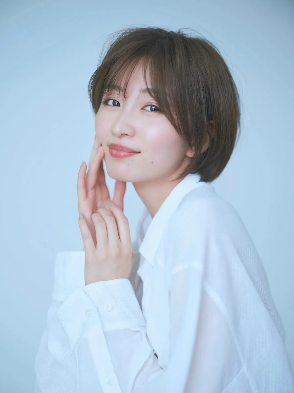 岡崎紗絵、松村北斗が25年間片思いを続ける“ヒロイン役”　ドラマ『告白－25年目の秘密－』出演「丁寧に、大切に、演じていきたい」【コメント全文】