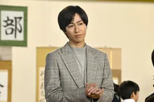 Snow Man阿部亮平、映画『君のクイズ』に出演　“クイズプレイヤー”中村倫也の中学時代の教師役