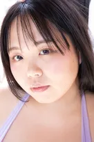 Mカップ『令和最強メガボディ』星宮すみれ、グラビアで規格外の魅力を見せつける