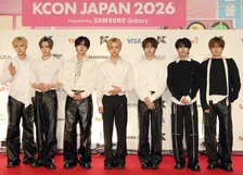 【KCON JAPAN】ALPHA DRIVE ONE、2日連続レッドカーペット登場　“グループの魅力”回答にファンときめき