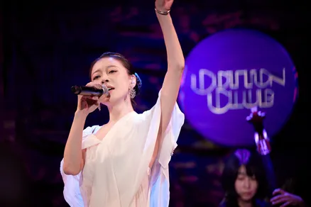 中森明菜、20年ぶりツアーへ期待高まるステージ　笑顔とロングトーンで魅了したファンクラブイベント【ライブレポート】