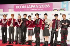 【KCON JAPAN】&TEAM、“騎士風”ビジュアルを披露「情熱的なパフォーマンスを」