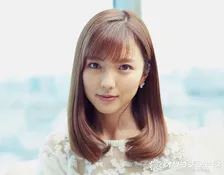 真野恵里菜、愛犬の死を報告「体調が急変して急いで動物病院へ…」心境を長文でつづり、戯れる過去の写真を公開