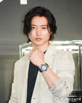 山崎賢人、300万円超の高級時計にうっとり「かっこいいですよね」　俳優としての原動力も語る