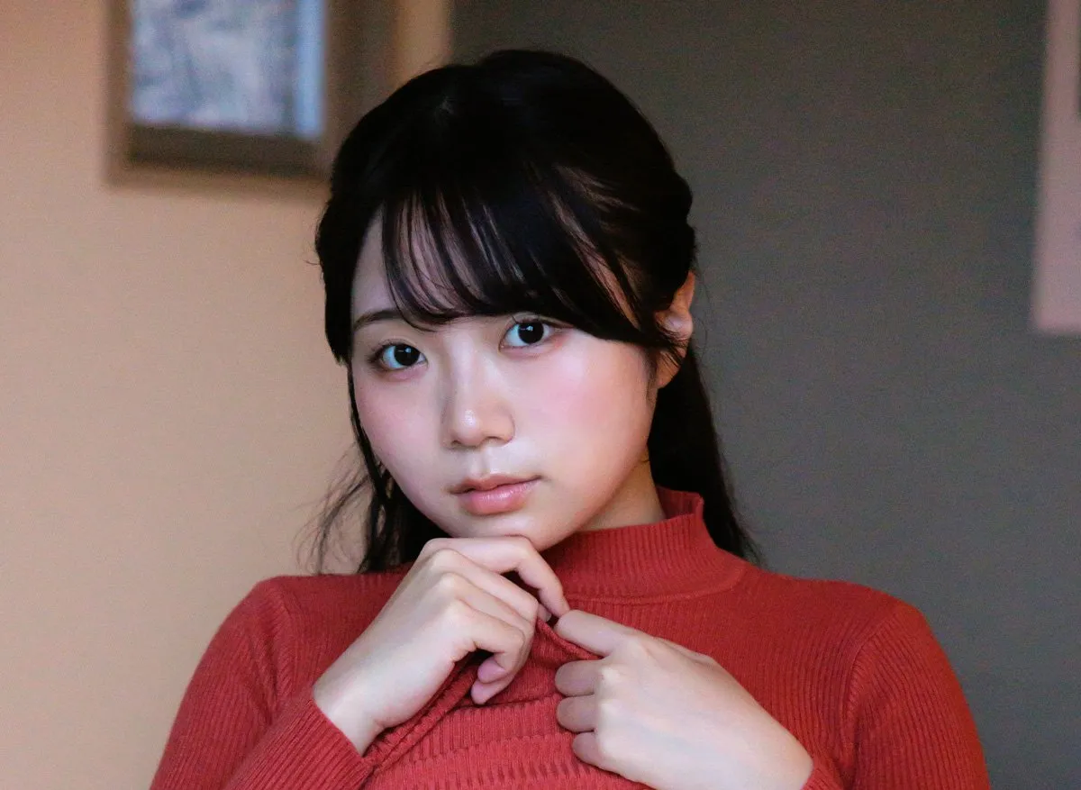 身長154cmのトランジスタ・グラマー、小野たまり、迫力ボディと親しみやすい笑顔で魅了