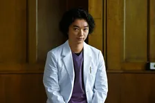染谷将太、“廃用身”切断を淡々と説得…「何か怖いの？」狂気の医師役で怪演