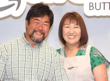 佐々木健介＆北斗晶、家庭菜園のスナップエンドウが大豊作「すごいですね」「農協に卸しに行く量」　野菜と“格闘”する休日ショットに驚きの声