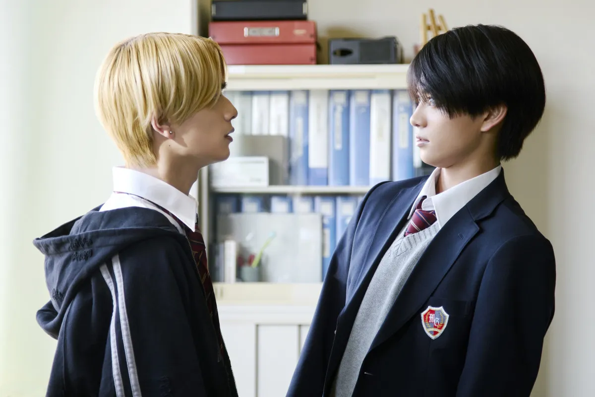 高橋恭平主演『山口くんはワルくない』、岩瀬洋志“石崎”が隠し撮り　見どころ満載な新映像＆高橋×岩瀬の絆ウラ話公開