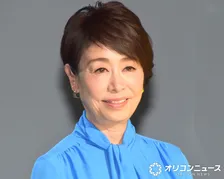 安藤優子、トレンドの“ポロシャツ”使ったラフな私服コーデを披露　デニムは新調「わぁ～カッコ良い～」「ジーンズの似合う優子さん憧れます」