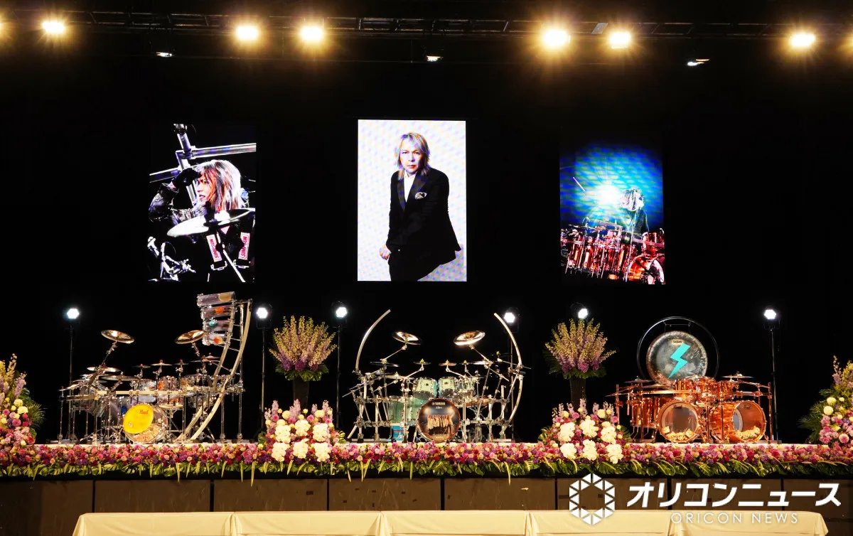 LUNA SEA・真矢さんのお別れ会に1000人が参列　会場には3台のドラムセット