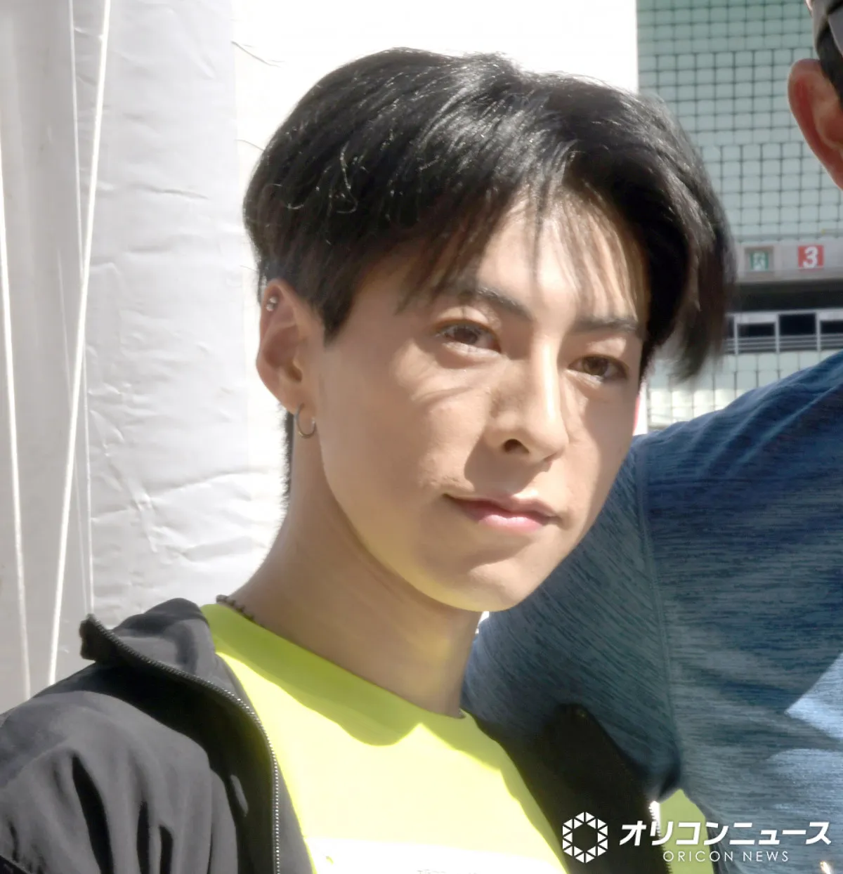 OWV佐野文哉、Xで“20万超バズ”　“処方薬の宛名”にツッコミ殺到「ツイッターがうますぎる」「強ち間違いではない」