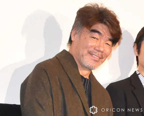 村田雄浩、素敵な夫婦2ショット「奥様可愛らしいです」「おヒゲ姿の村田さんダンディー」