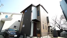 夫が単身赴任中、“事後報告”で土地購入　建築費に驚き「こんな大きい窓も入れて!?」17日放送『となりのスゴイ家』