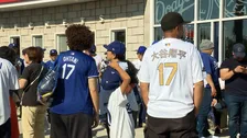 大谷翔平を8年追う“番記者”に密着　「くり抜きバット」「口にペンをくわえ投球練習」を公開