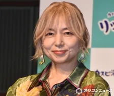 「我が愛する息子」山口智子、『GIFT』で親子役の玉森裕太と“おちゃめなポーズ”で2ショット　ラジオ共演を報告「尊い」「最高な親子ショット」