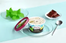 【チョコミン党】ハーゲンダッツに6年ぶりミニカップのチョコミント登場　“爽快感”強化の夏限定フレーバー