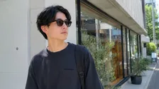 「強い日差しでも視界が見やすい」　オークリーのサングラスが街でも浮きにくかった