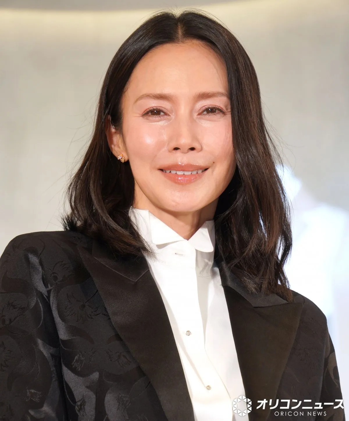 中谷美紀、大阪のバラ園を満喫「それはもう絢爛な…」