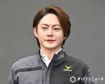 元“青汁王子”三崎優太氏、てんちむと結婚後初公の場　バイク事故に遭ったことがきっかけで新EVバイクを発売「執念です」