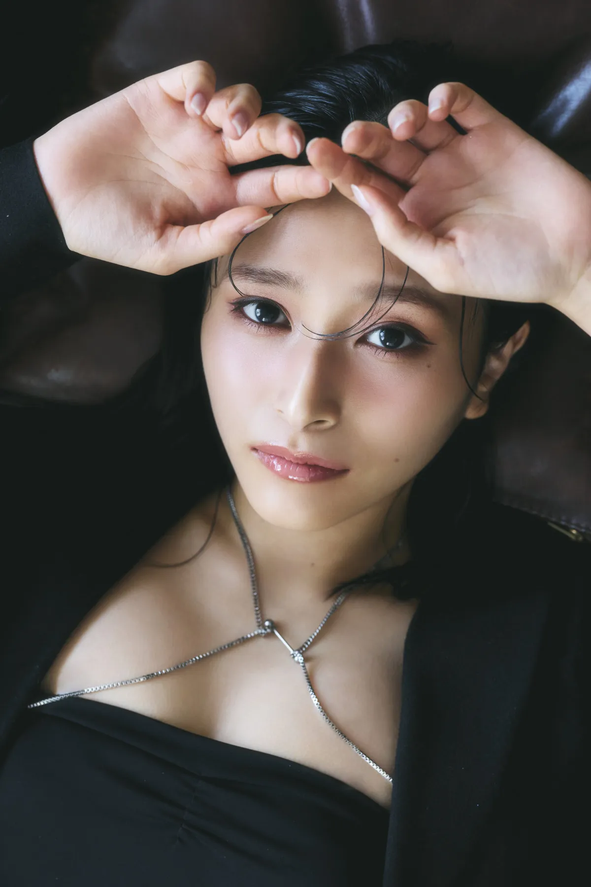大河ドラマ『べらぼう』で俳優デビューした21歳、迫力ある水着姿＆美デコルテ披露　『B.L.T.』に初登場