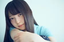 日向坂46佐藤優羽、圧倒的な透明感と唯一無二の儚さ　『B.L.T.』でソログラビア披露