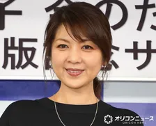 飯島直子、姉との“初姉妹旅”ショット公開　北海道・函館を満喫「美人姉妹さん」「本当に素敵なお姉様」