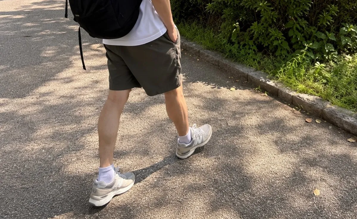「長ズボンもう無理…」の日にちょうどいい　街着として選ぶ人が増えている、グラミチのハーフパンツ