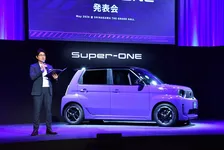 ホンダ新型EV『Super-One』、約339万円は安い？　補助金差し引くと驚きの“実質価格”　安東弘樹「装備を考えたら“異常”」