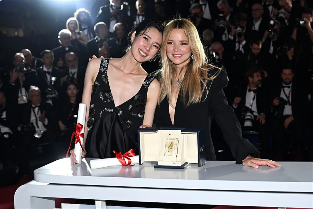 岡本多緒＆ヴィルジニー・エフィラ、カンヌ女優賞W受賞　共演の長塚京三・黒崎煌代ら祝福