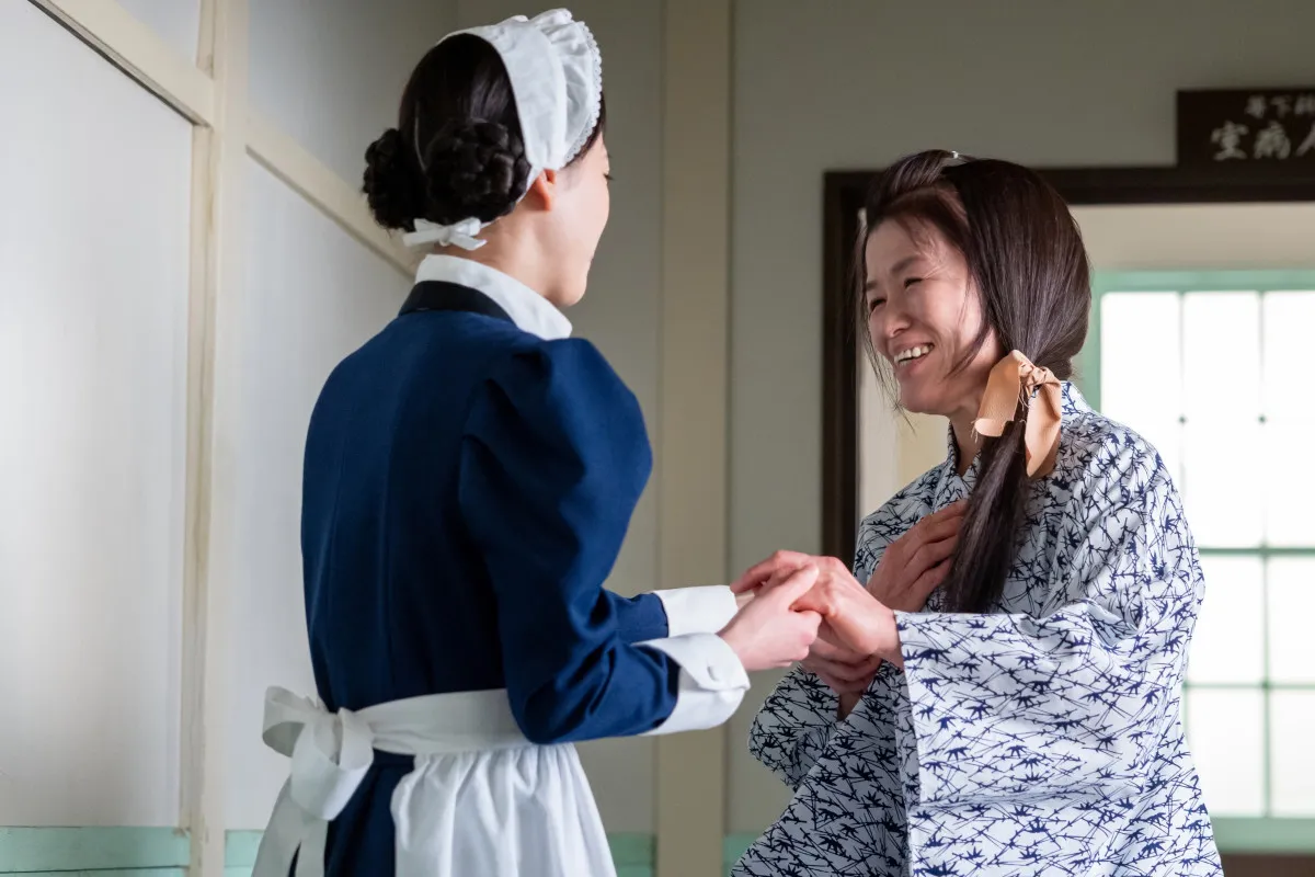 『風、薫る』りんと直美は手術介助に入ることになるが…　第42回場面カット