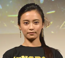 小島瑠璃子、ピンク髪公開で反響「似合ってて可愛い」「こじるり最高」