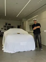ユージ、超高級な“名車”を納車　新たな愛車にファン興奮「やばい！最高です！」「お金持ち」「素直にかっこええよな～」