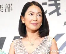 羽田美智子が着る、50代のユニクロ&GUコーデ　スタイリスト発案の3ルック披露「ファッション迷子の更年期世代必見！」