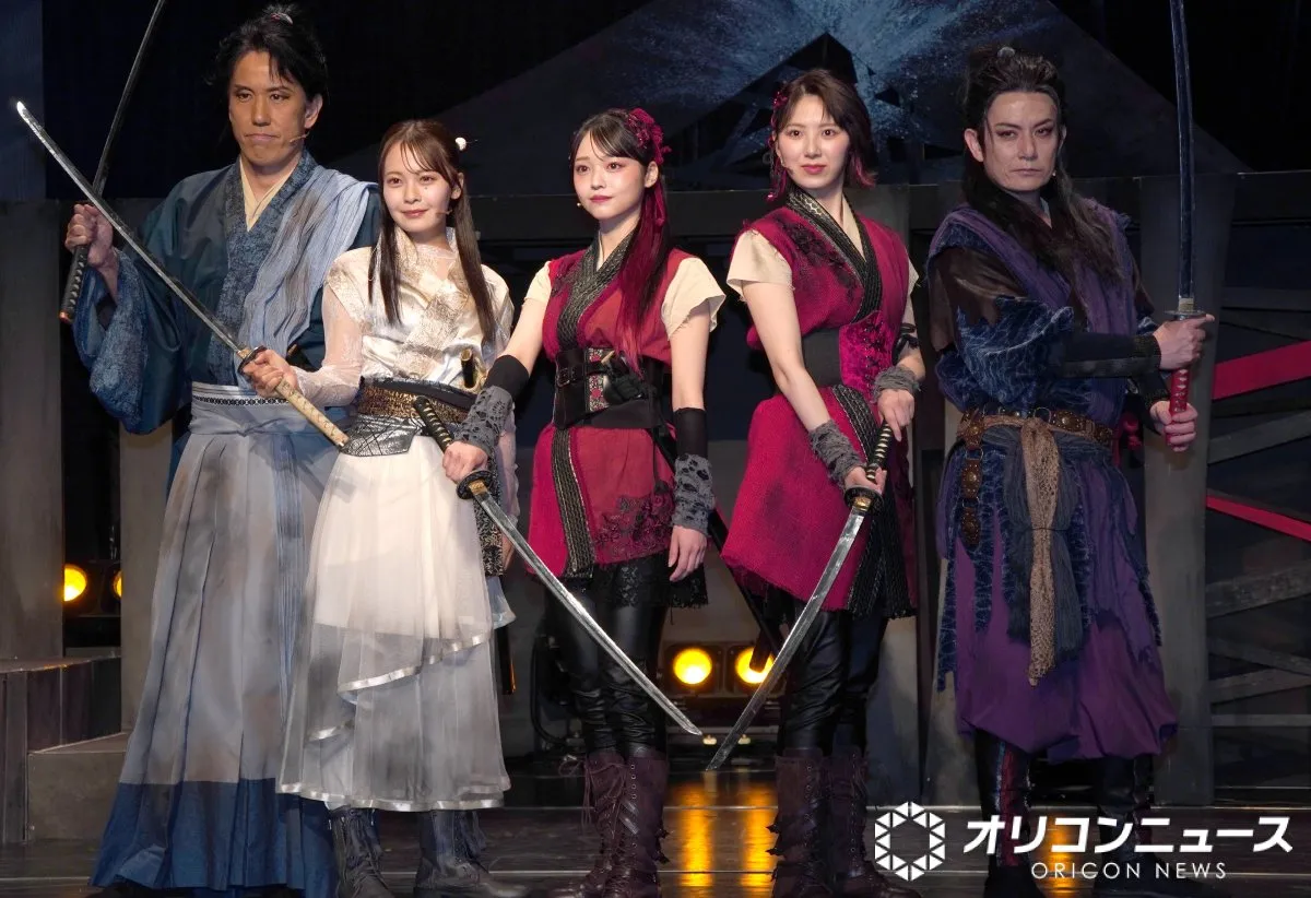 秋田莉杏＆菅原茉椰、殺陣アクションに奮闘「強くたくましくなれた」　“剣の師”佐藤アツヒロが直々に指導