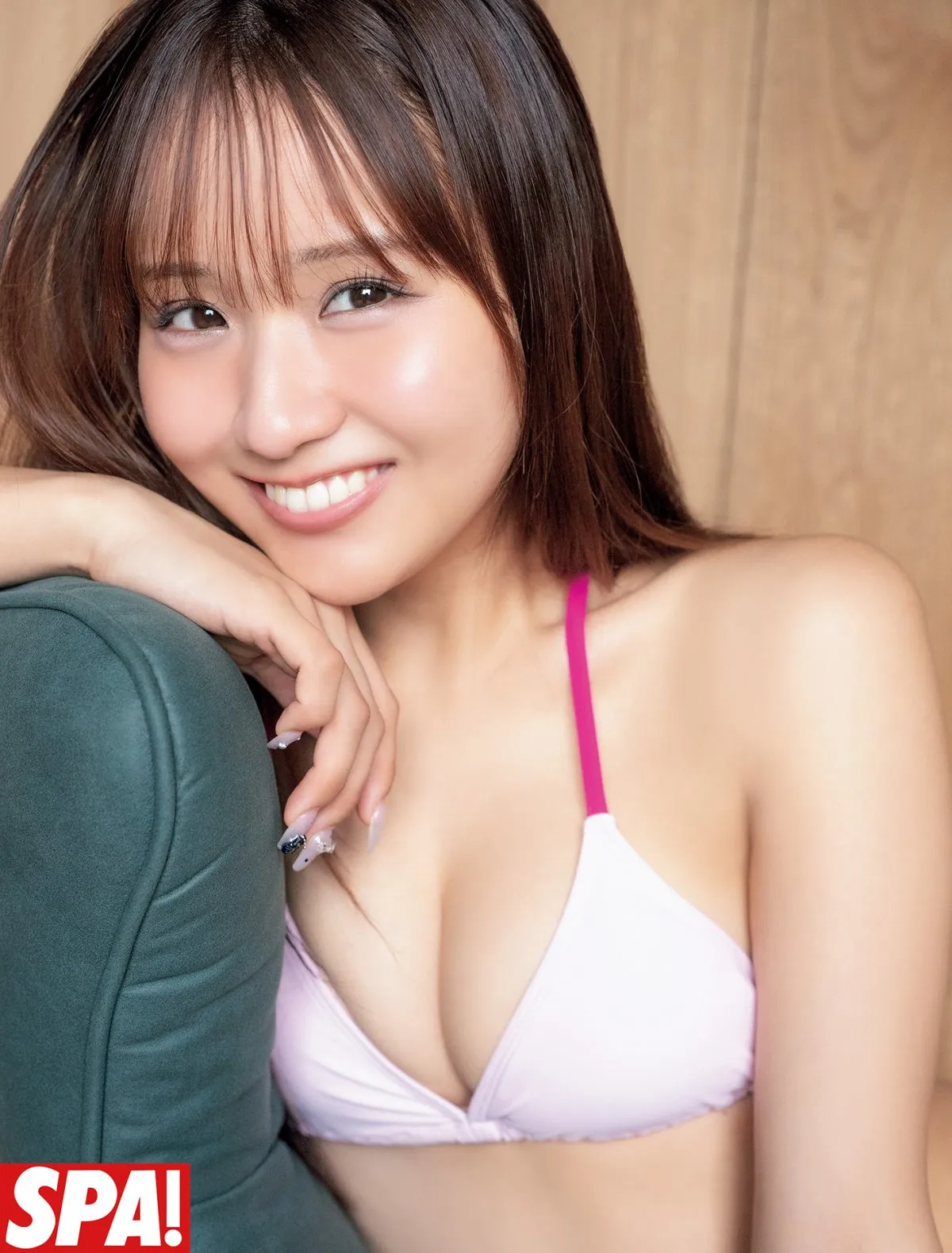 “奇跡の純度”森脇梨々夏、『週刊SPA!』でグラビア披露　「NOBROCK TV」で話題の逸材